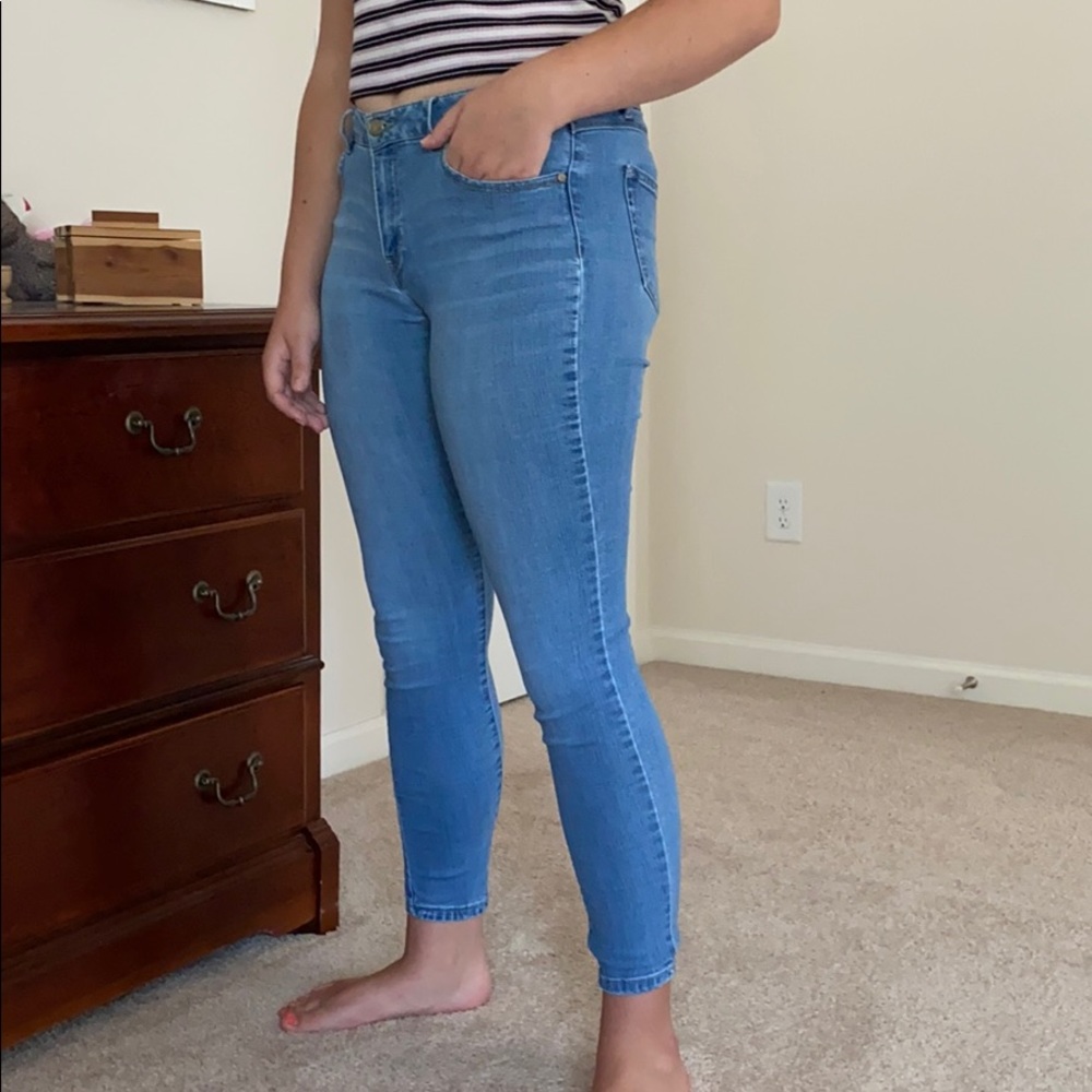 Light blue jeans! 👖